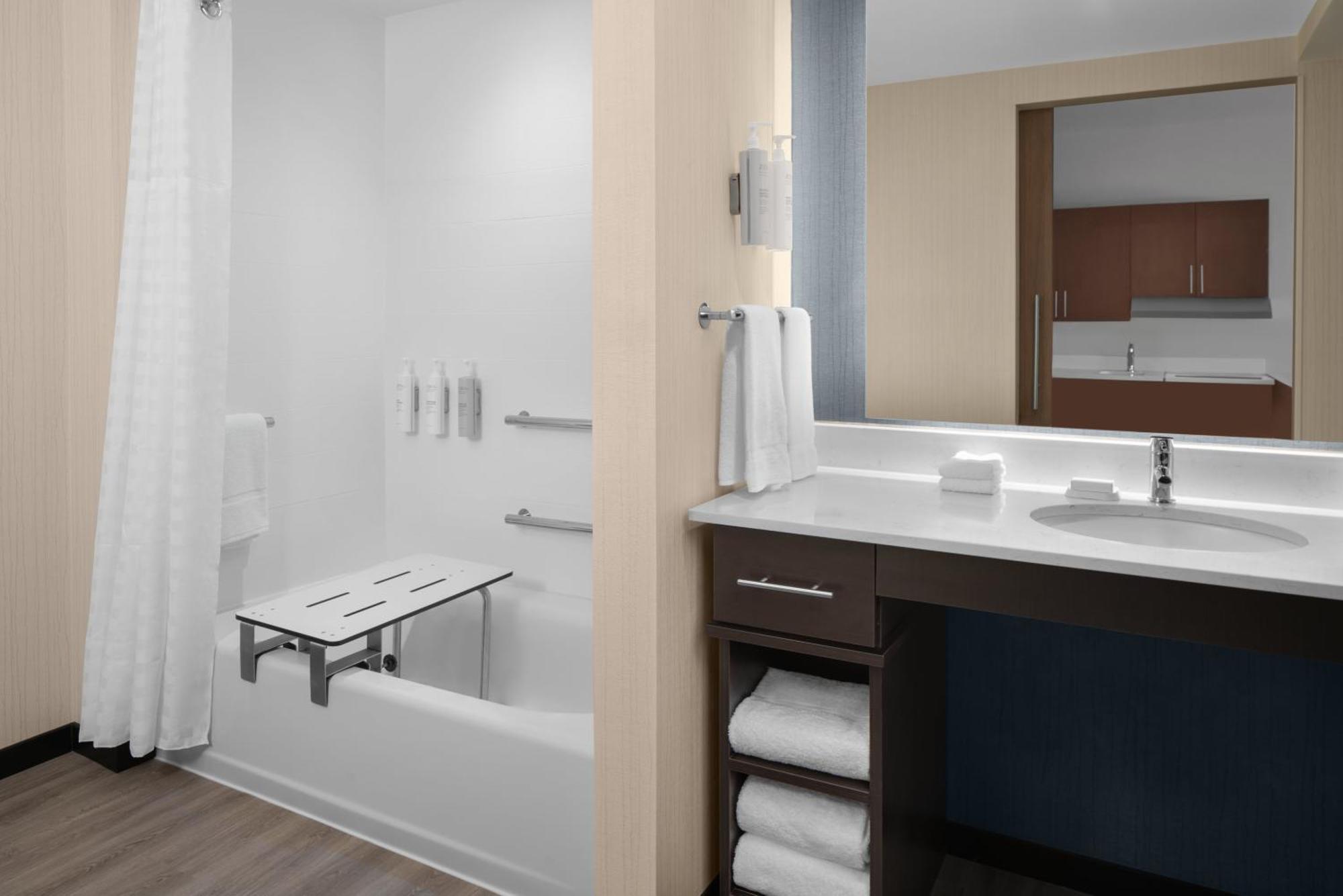 Homewood Suites By Hilton Charlotte Uptown First Ward Kültér fotó